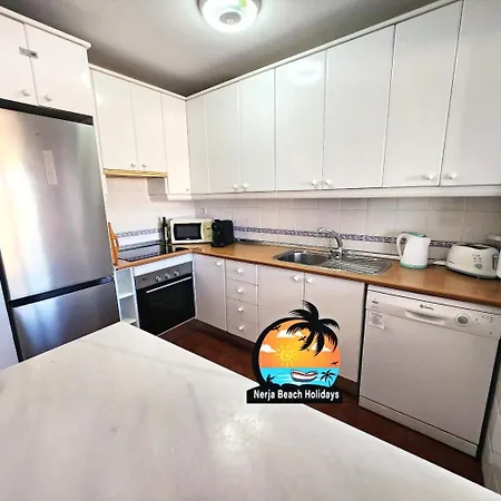 Modern 3 Bedroom Near Burriana Апартаменты Нерха