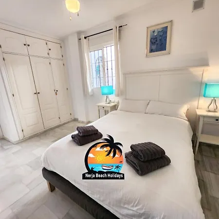 Modern 3 Bedroom Near Burriana アパート